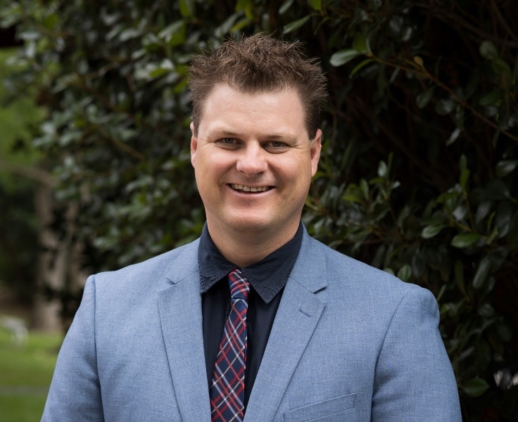 headshot-of-principal